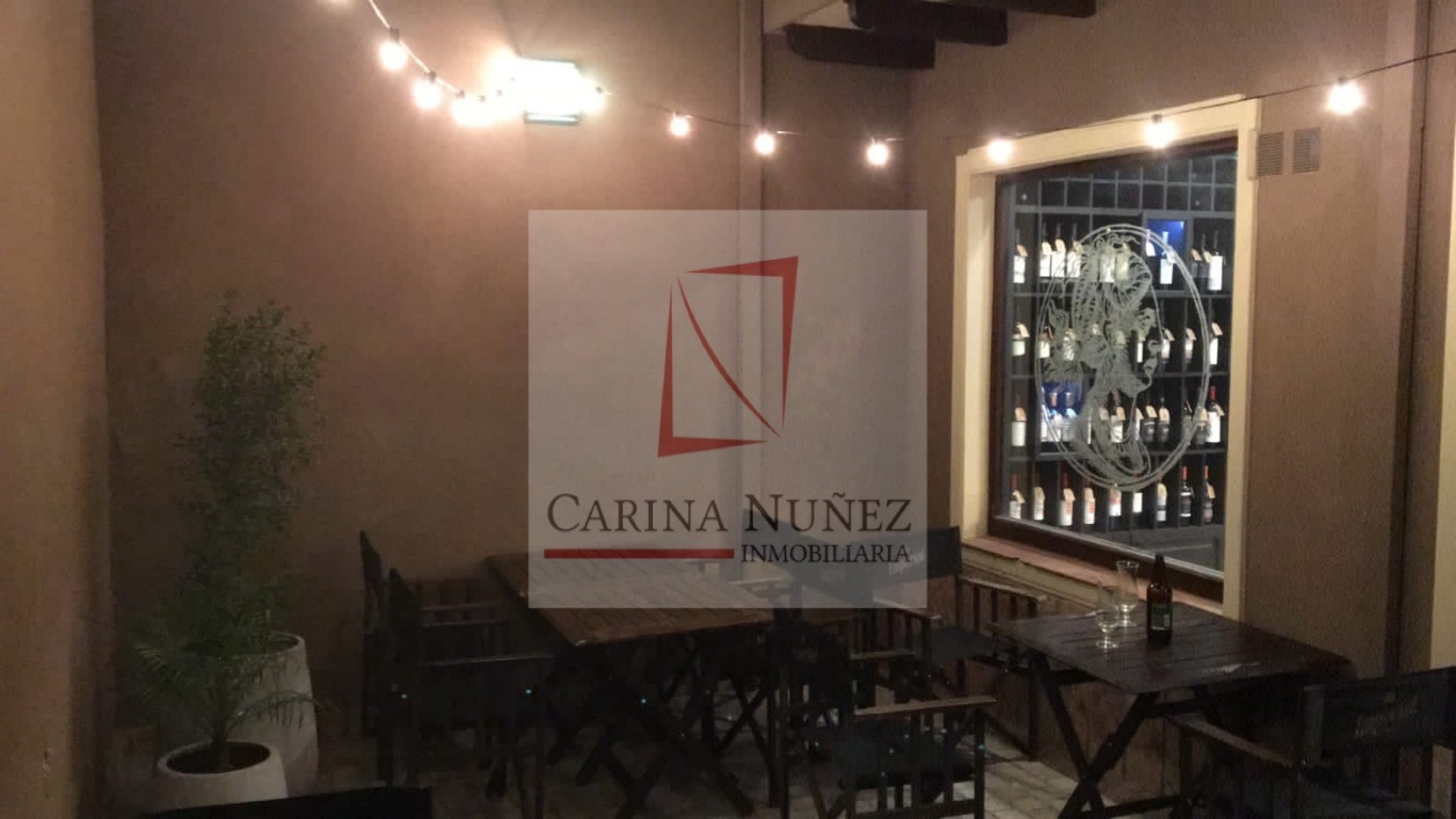 LAVNIA WINE BAR