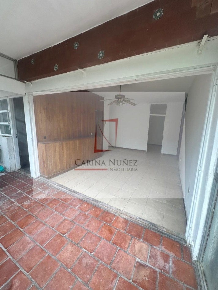  DEPARTAMENTO DE TRES DORMITORIOS EN ZONA DE LA TERMINAL EN PRIMER PISO 