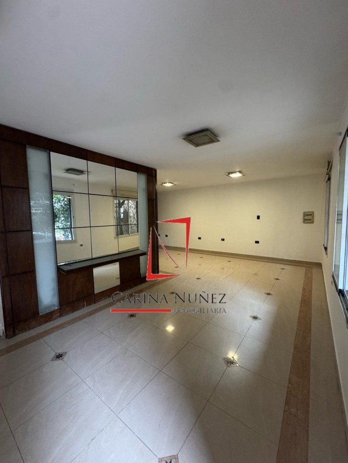 AV BICENTENARIO CASA 3 DORMI EXCELENTE