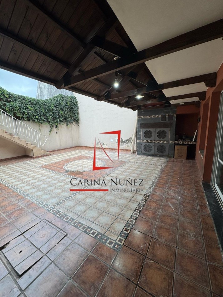 AV BICENTENARIO CASA 3 DORMI EXCELENTE