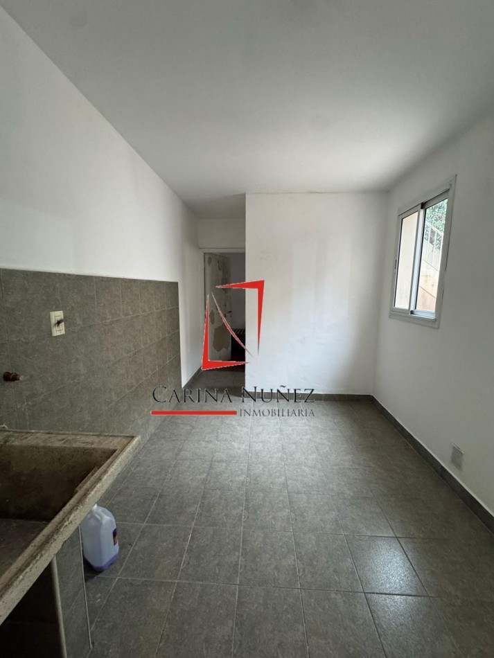 AV BICENTENARIO CASA 3 DORMI EXCELENTE