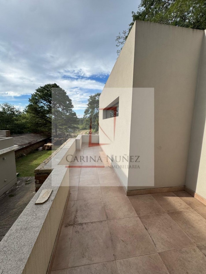 DUPLEX COMPLETAMENTE AMOBLADO 1 DORMI Z/UCASAL