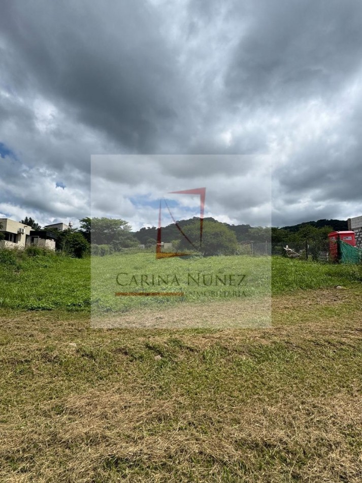 TERRENO EN BARRIO LAS VERTIENTES - VAQUEROS