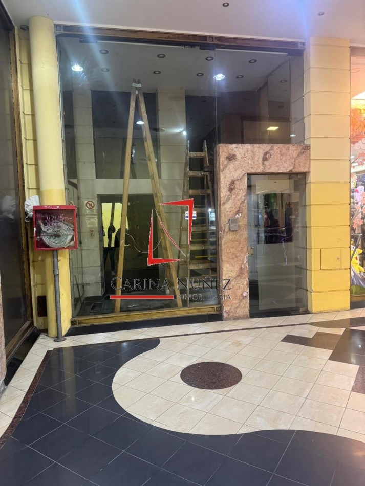 PISO/S DE OFICINAS PARA CORPORACIONES O EMPRESAS