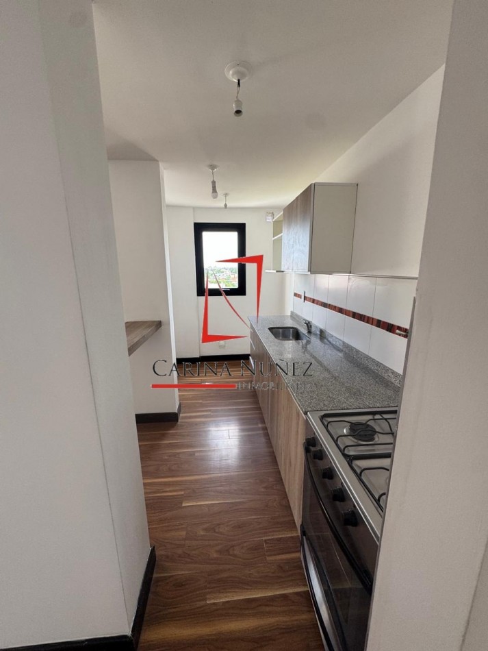 DEPARTAMENTO CENTRICO 2 DORM 2 BAÑOS COCHERA