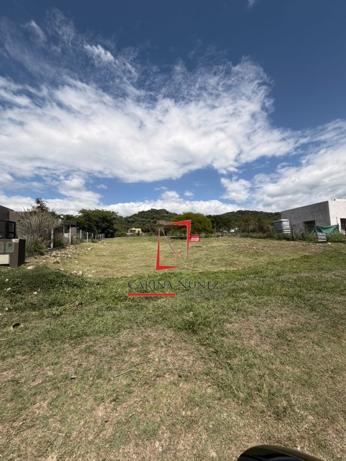 TERRENO EN BARRIO LAS VERTIENTES - VAQUEROS