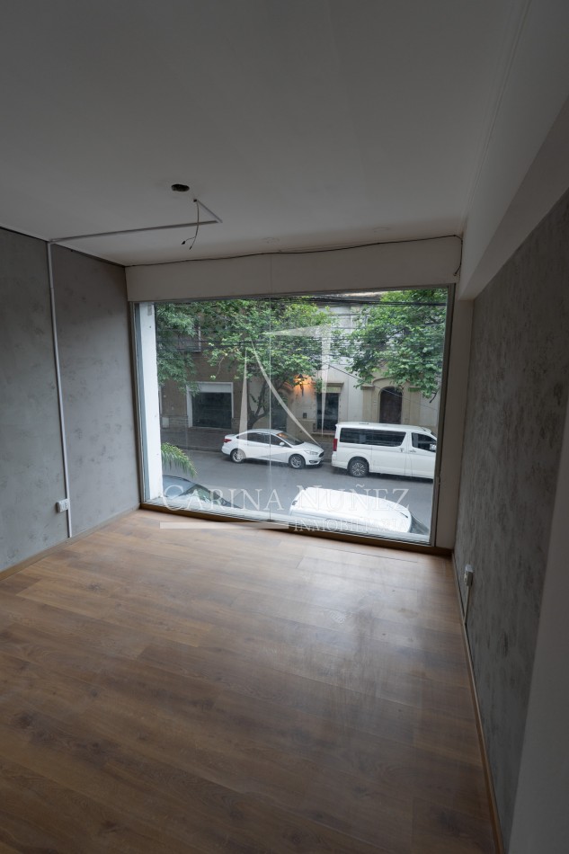  ALQUILER LOCAL CENTRICO CON ENTREPISO