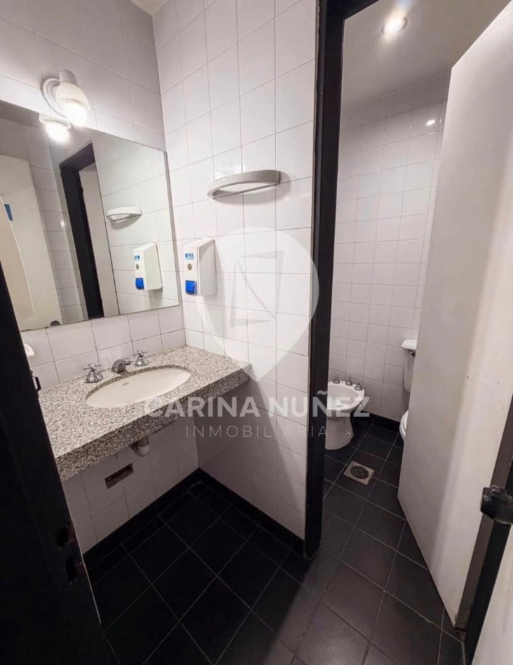 ALQUILER DE SALON EN PLENO CENTRO BEAUTY STREET 