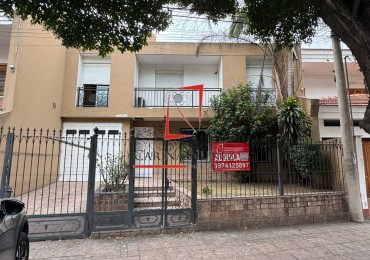 AV BICENTENARIO CASA 3 DORMI EXCELENTE