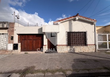 CASA 3 DORM 2 BAÑOS GARAJE FONDO